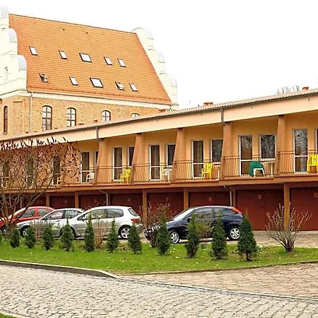 Zamek Hotel 2*
