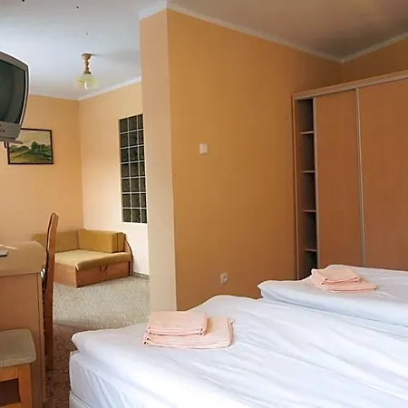 Zamek Hotel 2*